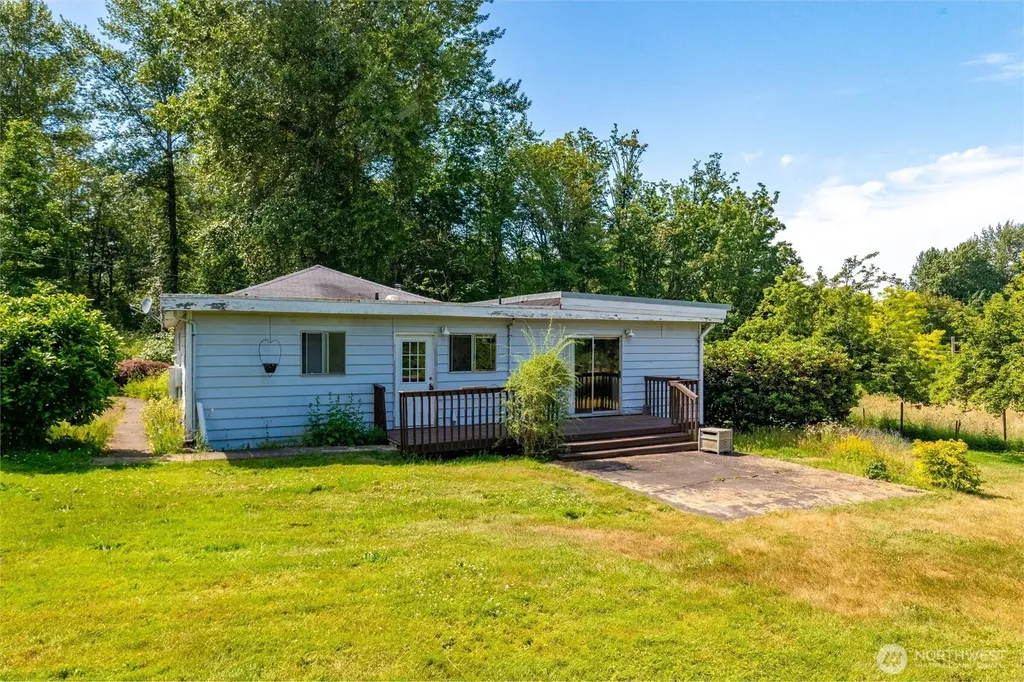 16 Harvey Road Blaine WA 98230