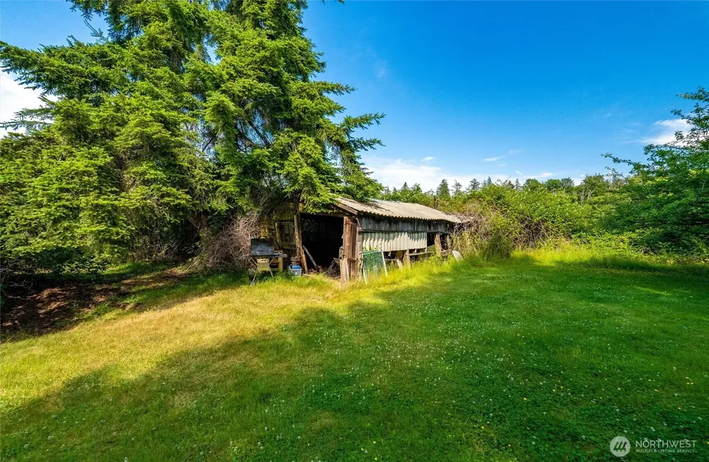 16 Harvey Road Blaine WA 98230