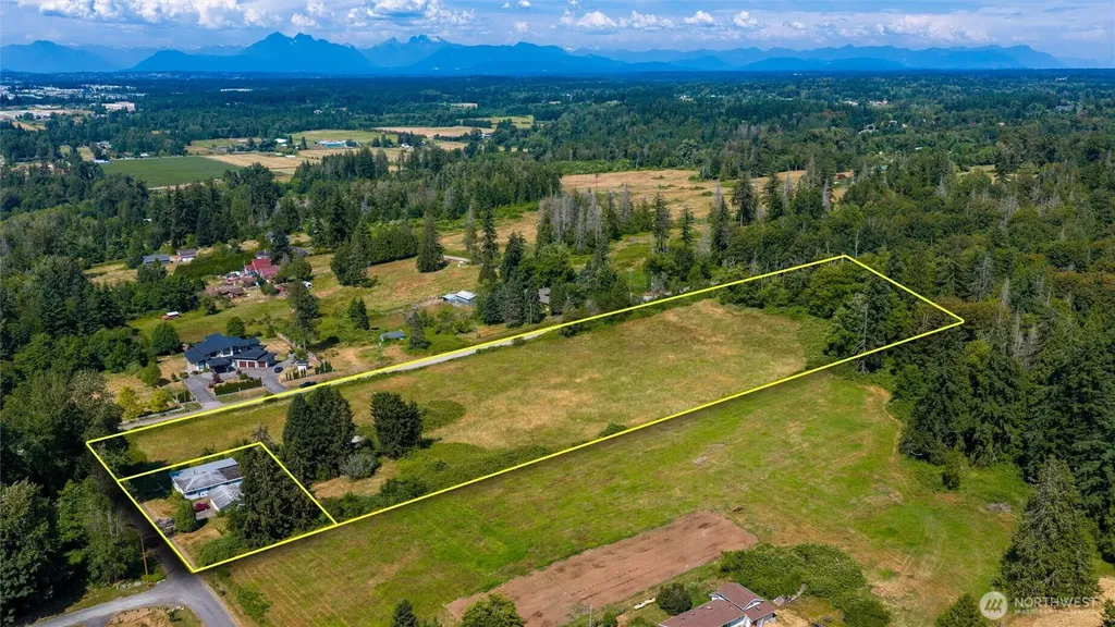 16 Harvey Road Blaine WA 98230