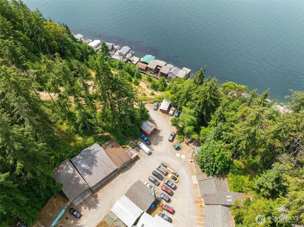 15 N Salmon Beach Tacoma WA 98407