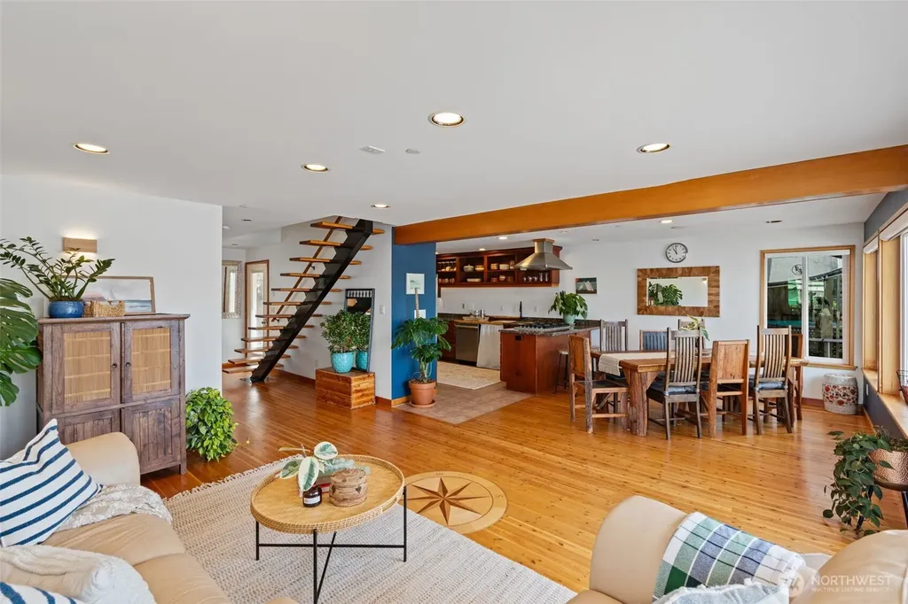 15 N Salmon Beach Tacoma WA 98407