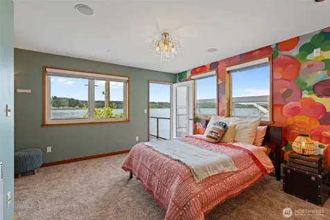 15 N Salmon Beach Tacoma WA 98407