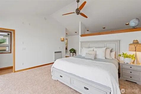 15 N Salmon Beach Tacoma WA 98407