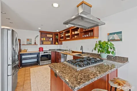 15 N Salmon Beach Tacoma WA 98407