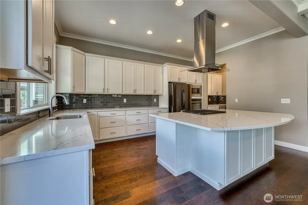 768 NW Ashford Loop Bremerton WA 98311