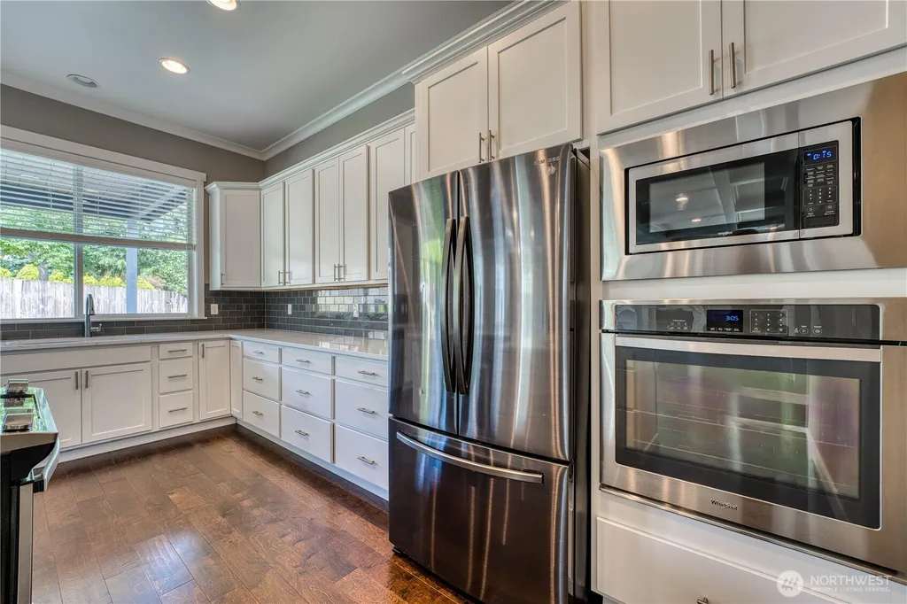 768 NW Ashford Loop Bremerton WA 98311