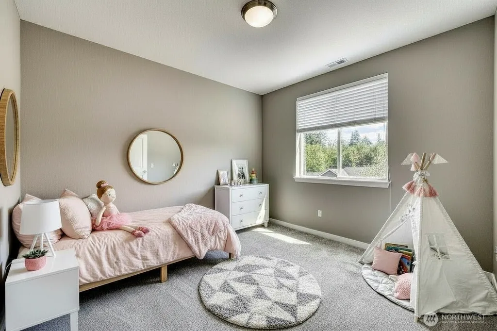 768 NW Ashford Loop Bremerton WA 98311