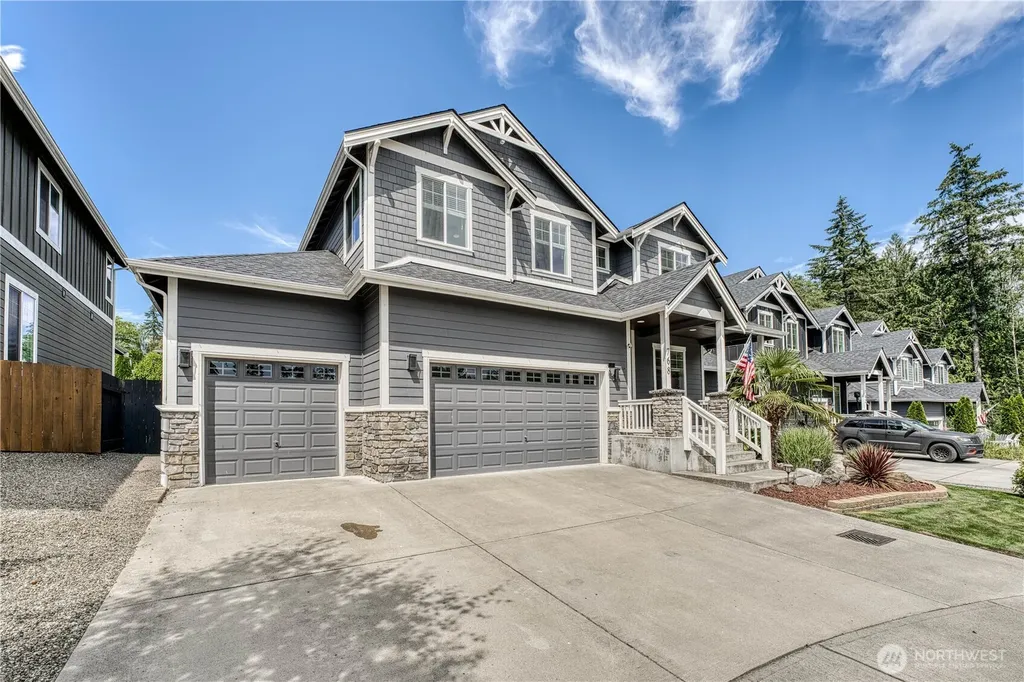768 NW Ashford Loop Bremerton WA 98311