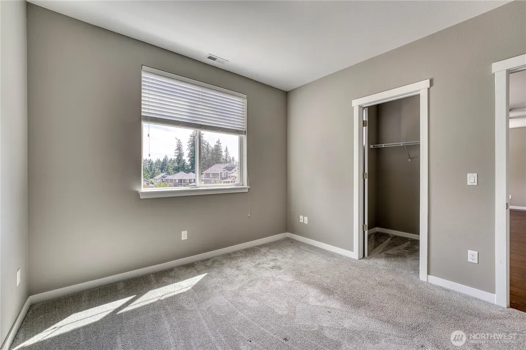 768 NW Ashford Loop Bremerton WA 98311