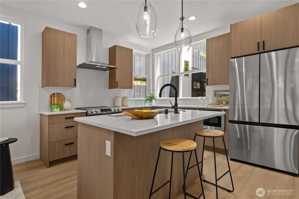 1704 N 47th Street Seattle WA 98103