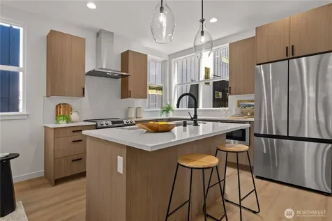 1704 N 47th Street Seattle WA 98103
