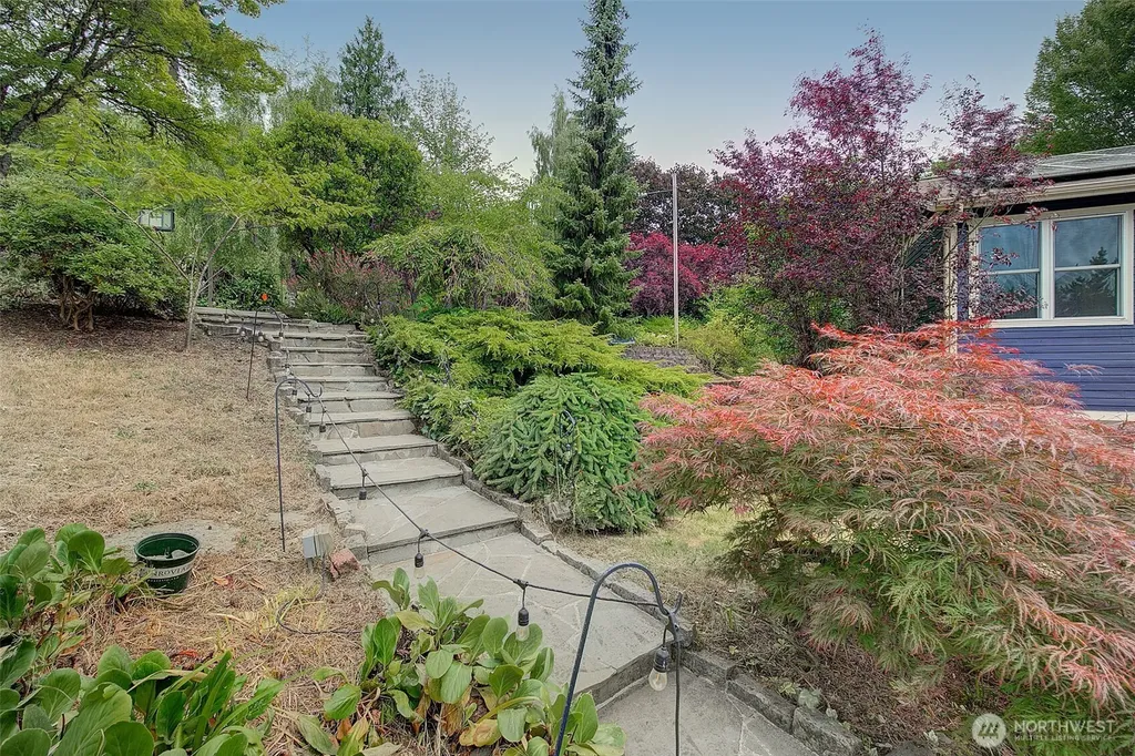 11546 84th Avenue NE Kirkland WA 98034