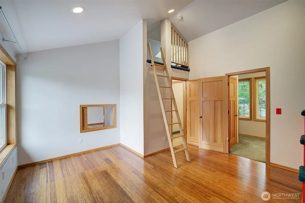 11546 84th Avenue NE Kirkland WA 98034