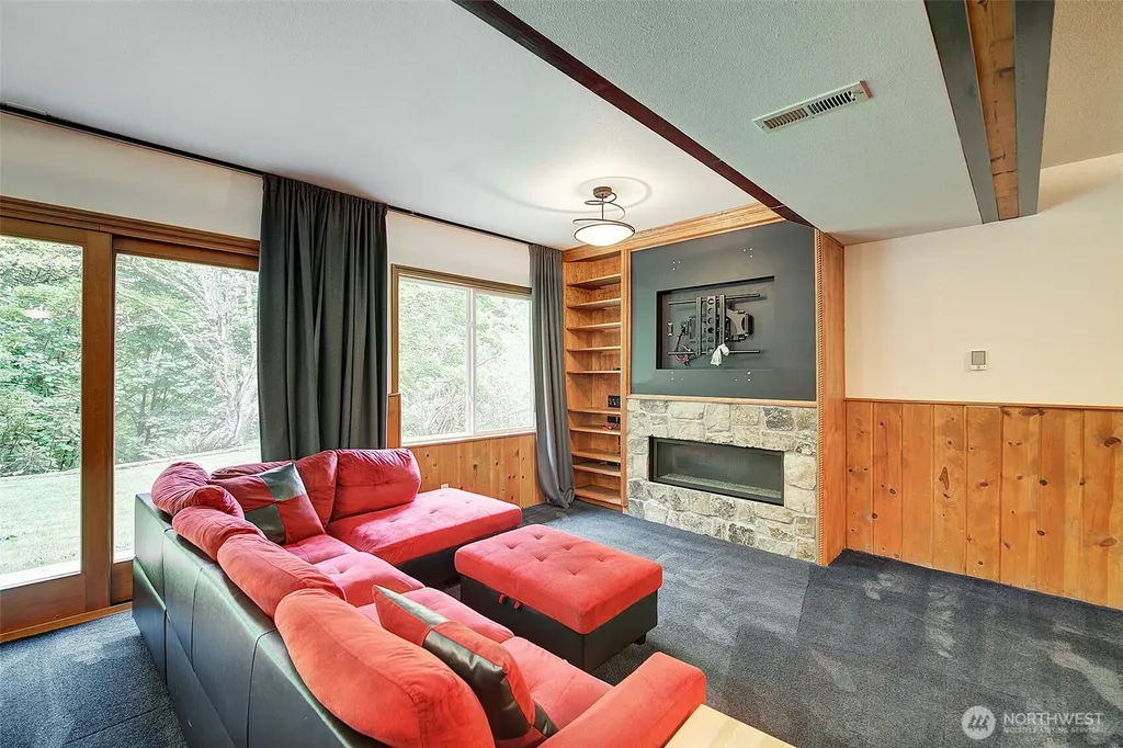 11546 84th Avenue NE Kirkland WA 98034