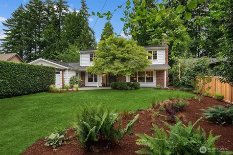 4712 90th Avenue SE Mercer Island WA 98040
