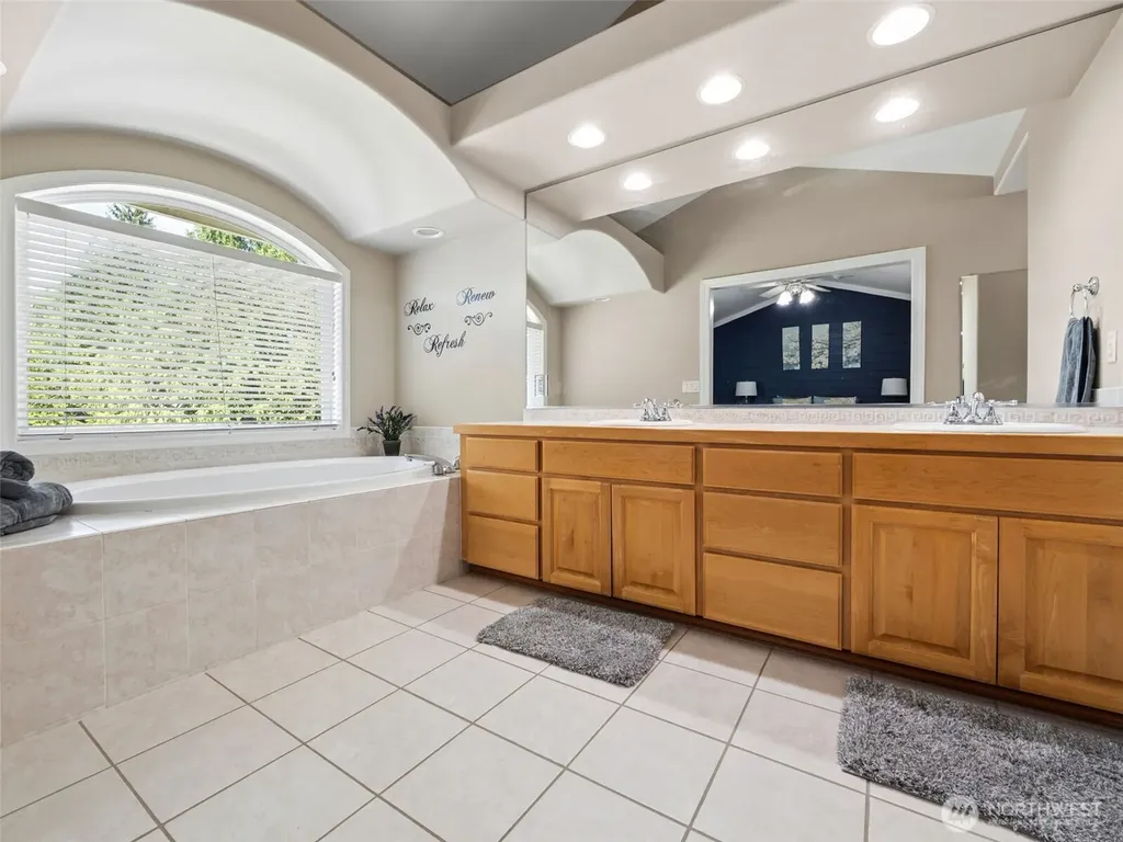 8813 119th Street Ct E Puyallup WA 98373