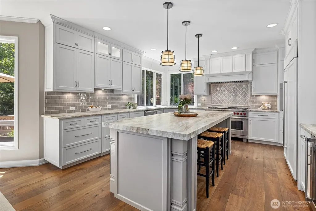 26555 SE 15th Street Sammamish WA 98075