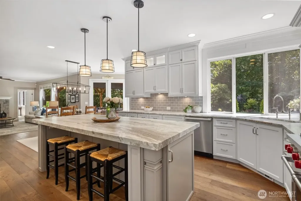 26555 SE 15th Street Sammamish WA 98075