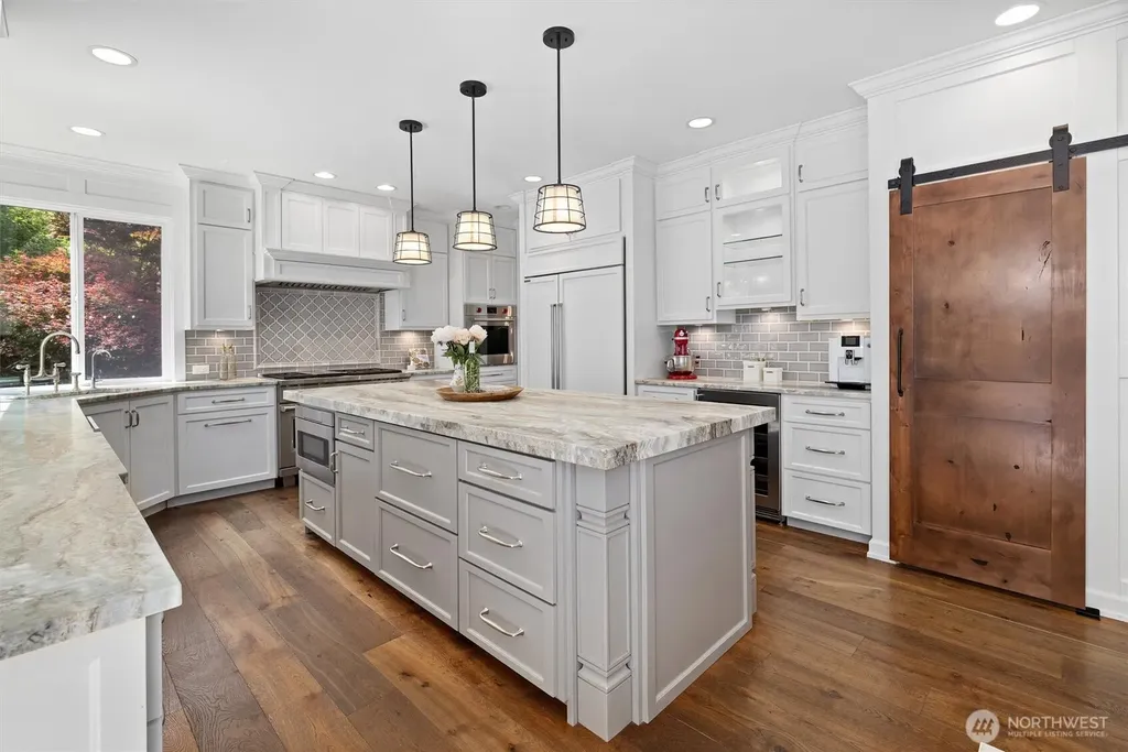 26555 SE 15th Street Sammamish WA 98075
