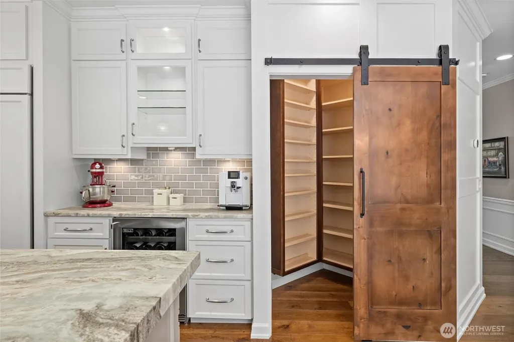 26555 SE 15th Street Sammamish WA 98075