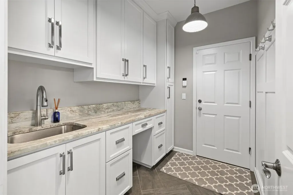 26555 SE 15th Street Sammamish WA 98075