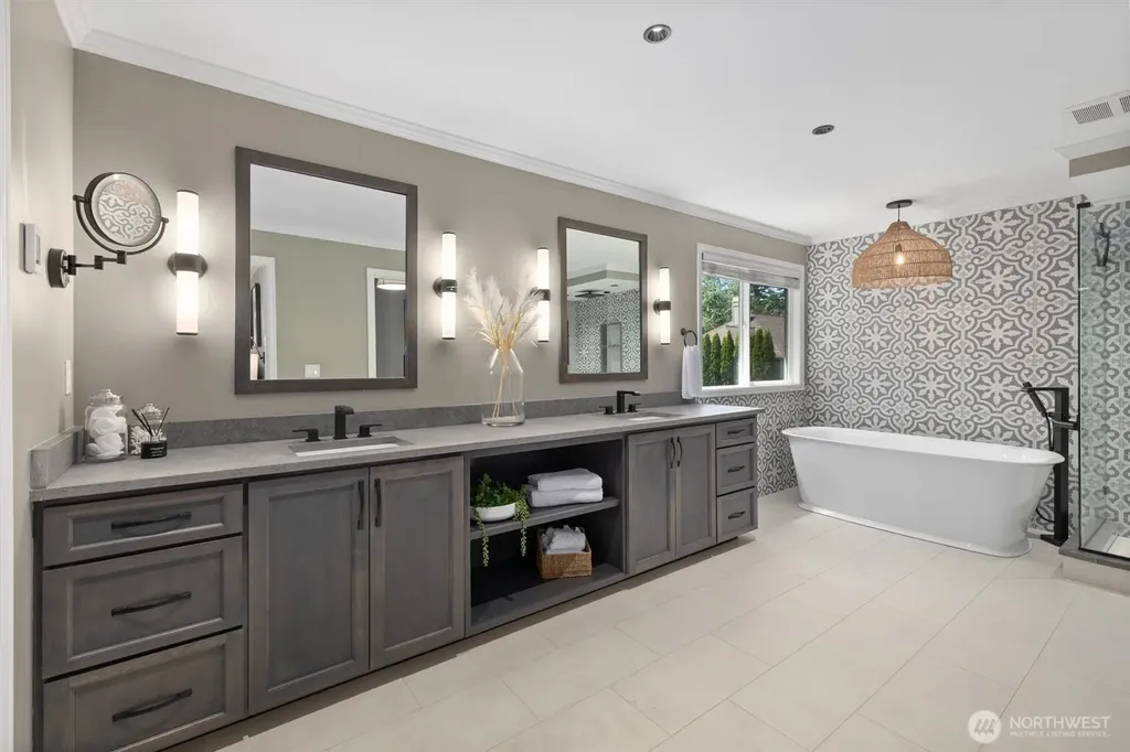 26555 SE 15th Street Sammamish WA 98075