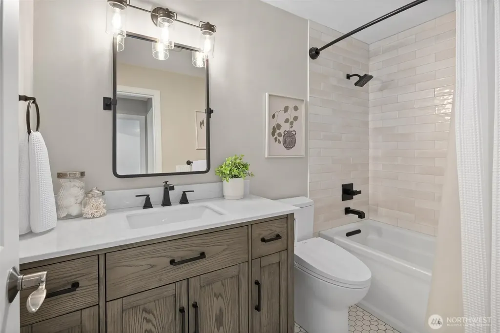 26555 SE 15th Street Sammamish WA 98075