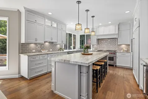26555 SE 15th Street Sammamish WA 98075