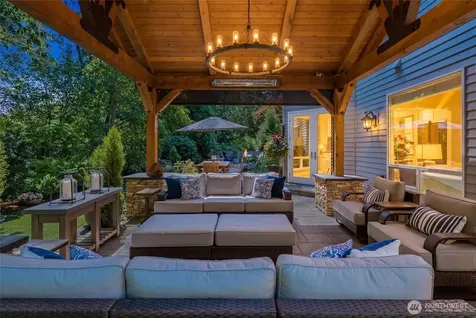 26555 SE 15th Street Sammamish WA 98075