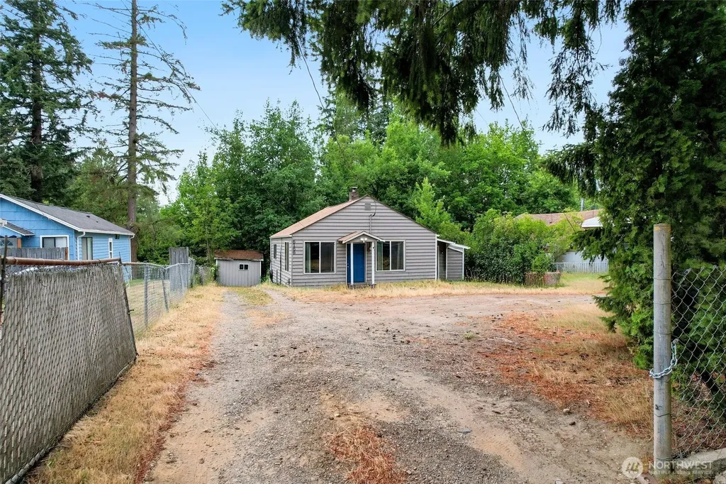 6166 Bethel Road SE Port Orchard WA 98367