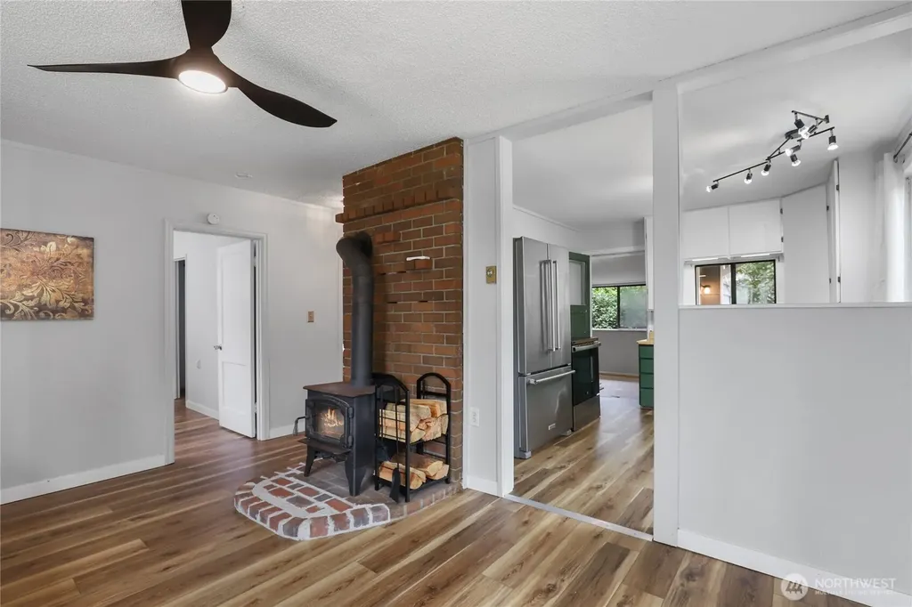 6166 Bethel Road SE Port Orchard WA 98367