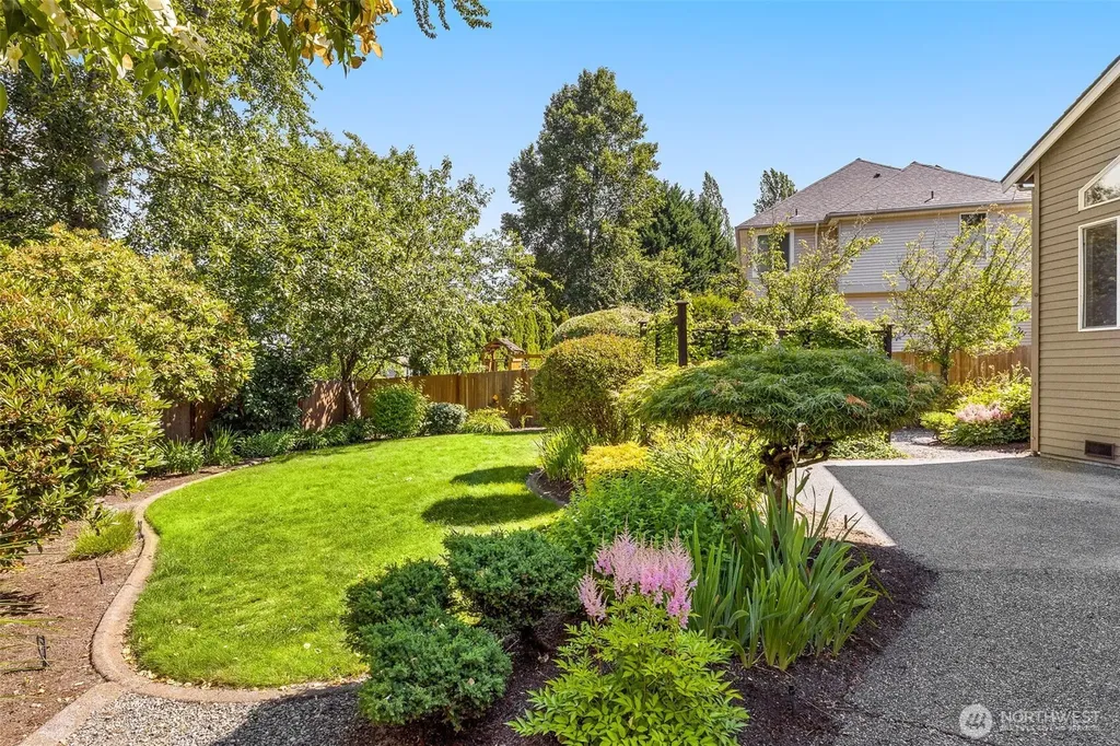1917 237th Place SE Bothell WA 98021