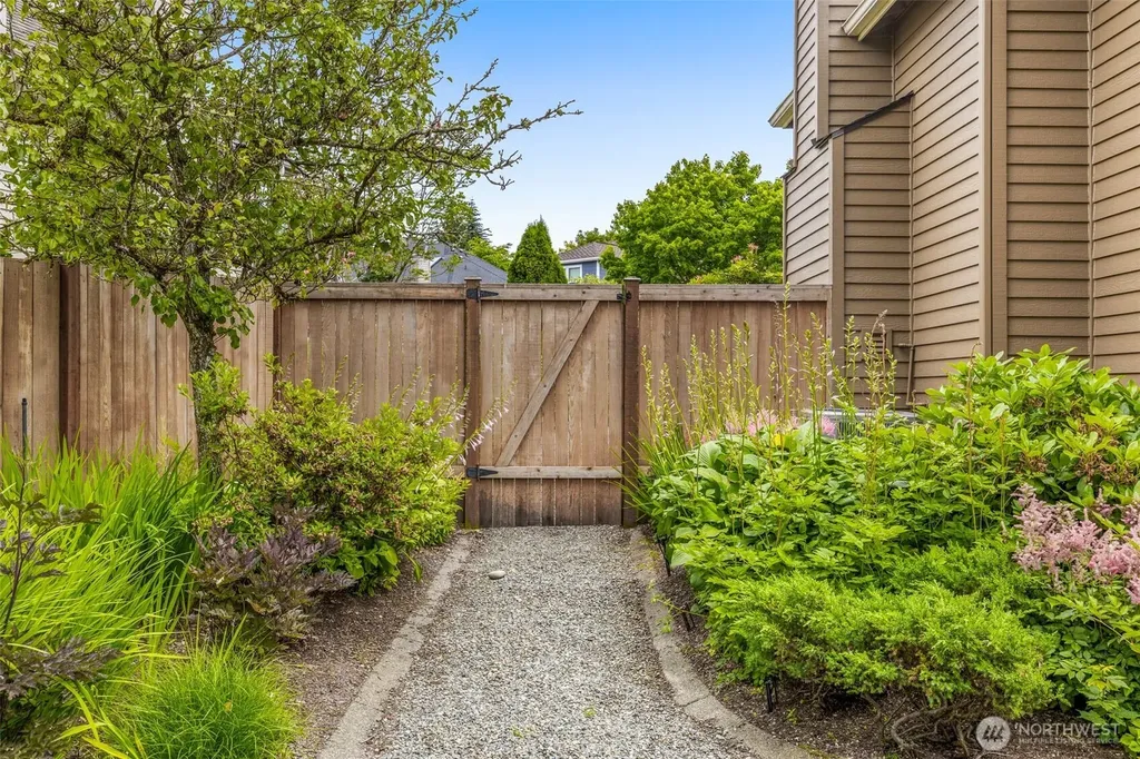 1917 237th Place SE Bothell WA 98021