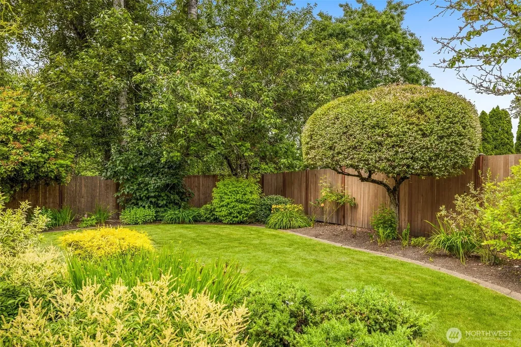 1917 237th Place SE Bothell WA 98021