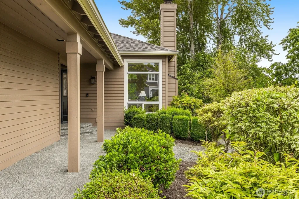 1917 237th Place SE Bothell WA 98021