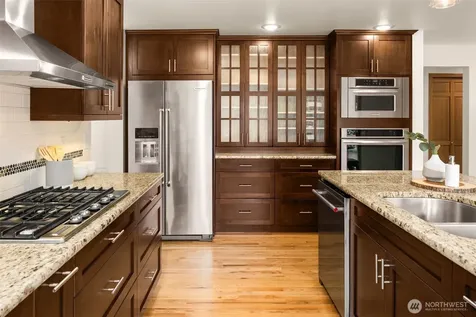 1917 237th Place SE Bothell WA 98021