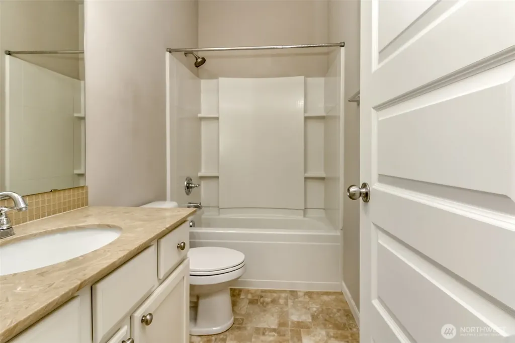 34113 10th Court SW Federal Way WA 98023