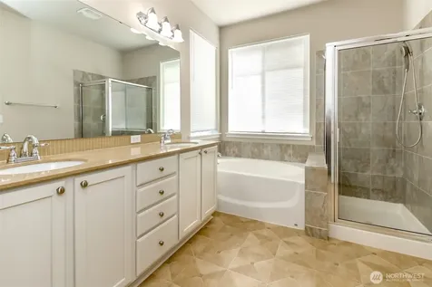 34113 10th Court SW Federal Way WA 98023