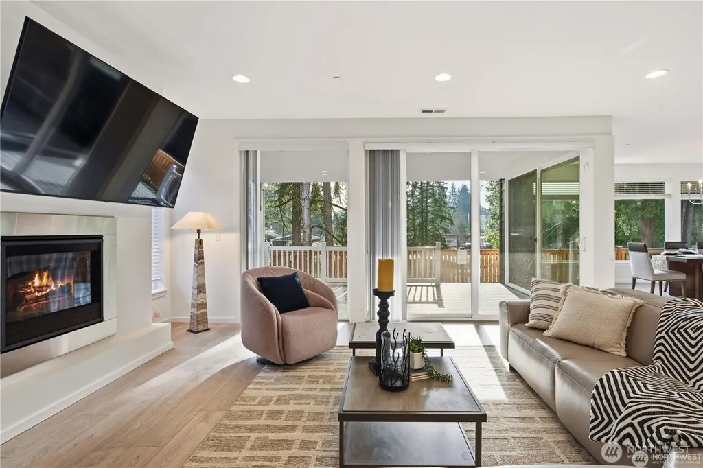 6563 SE 8th Place Renton WA 98059