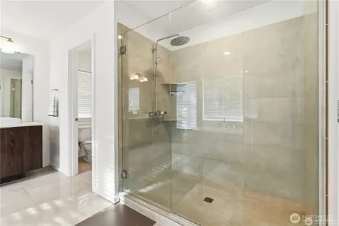 6563 SE 8th Place Renton WA 98059