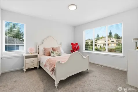 6563 SE 8th Place Renton WA 98059