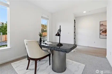 6563 SE 8th Place Renton WA 98059