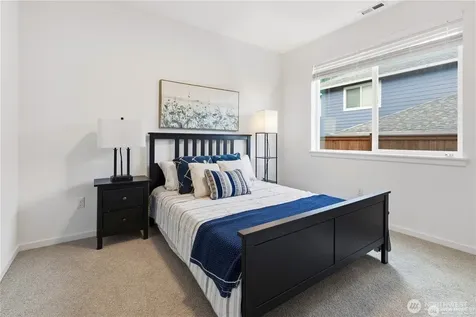 6563 SE 8th Place Renton WA 98059