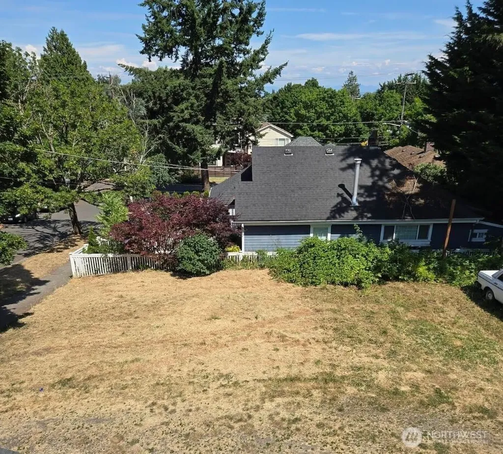 830 19th Avenue Seattle WA 98122