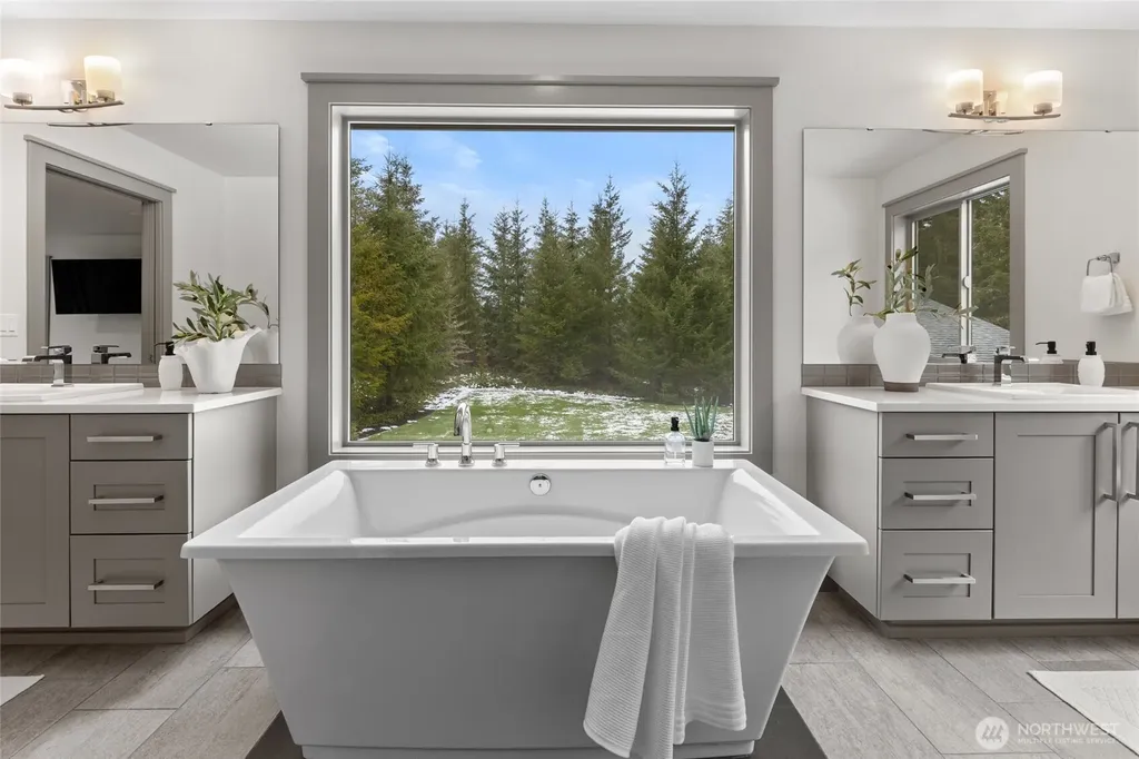 31622 SE 283rd Court Ravensdale WA 98051