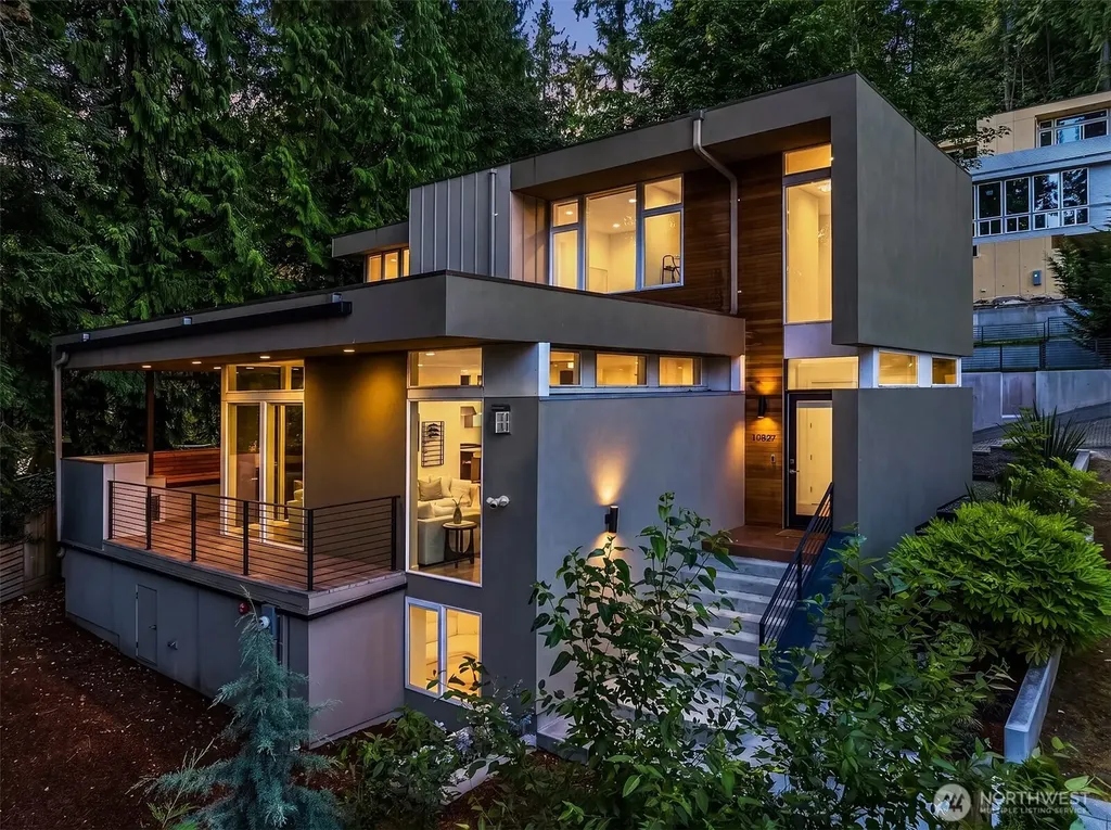 10827 108th Lane NE Kirkland WA 98033