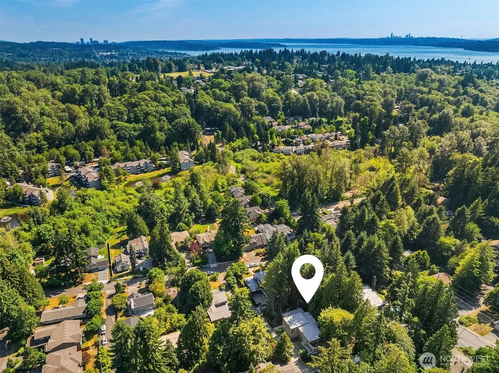 10827 108th Lane NE Kirkland WA 98033