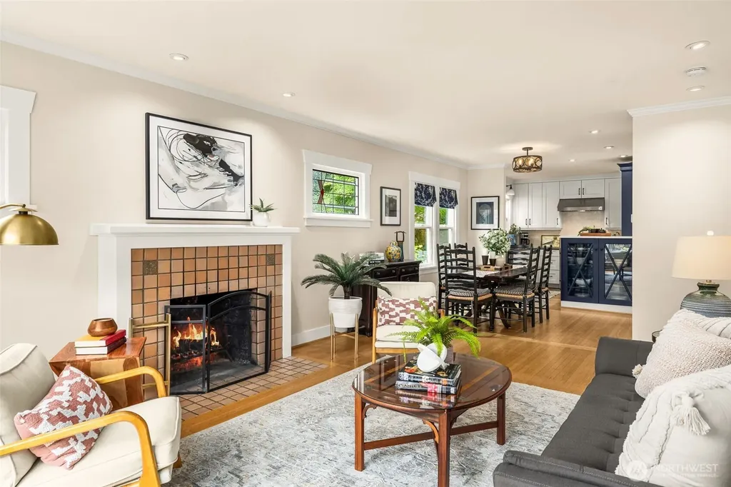 2729 38th Avenue SW Seattle WA 98126