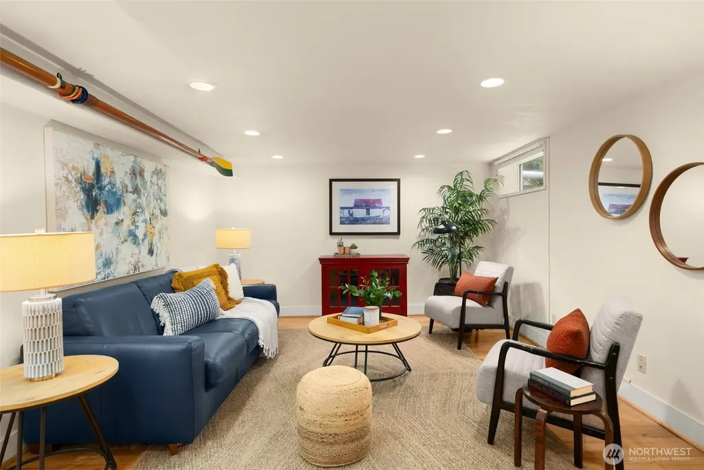2729 38th Avenue SW Seattle WA 98126