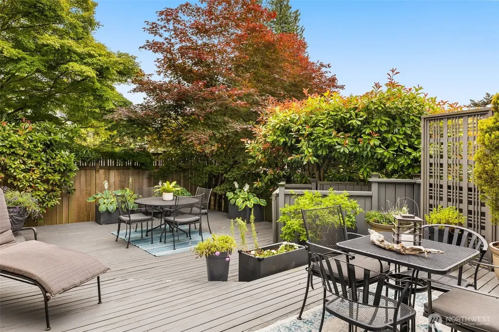 2729 38th Avenue SW Seattle WA 98126